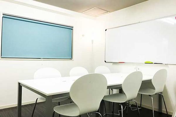 Colormell（カラメル）新宿三丁目店