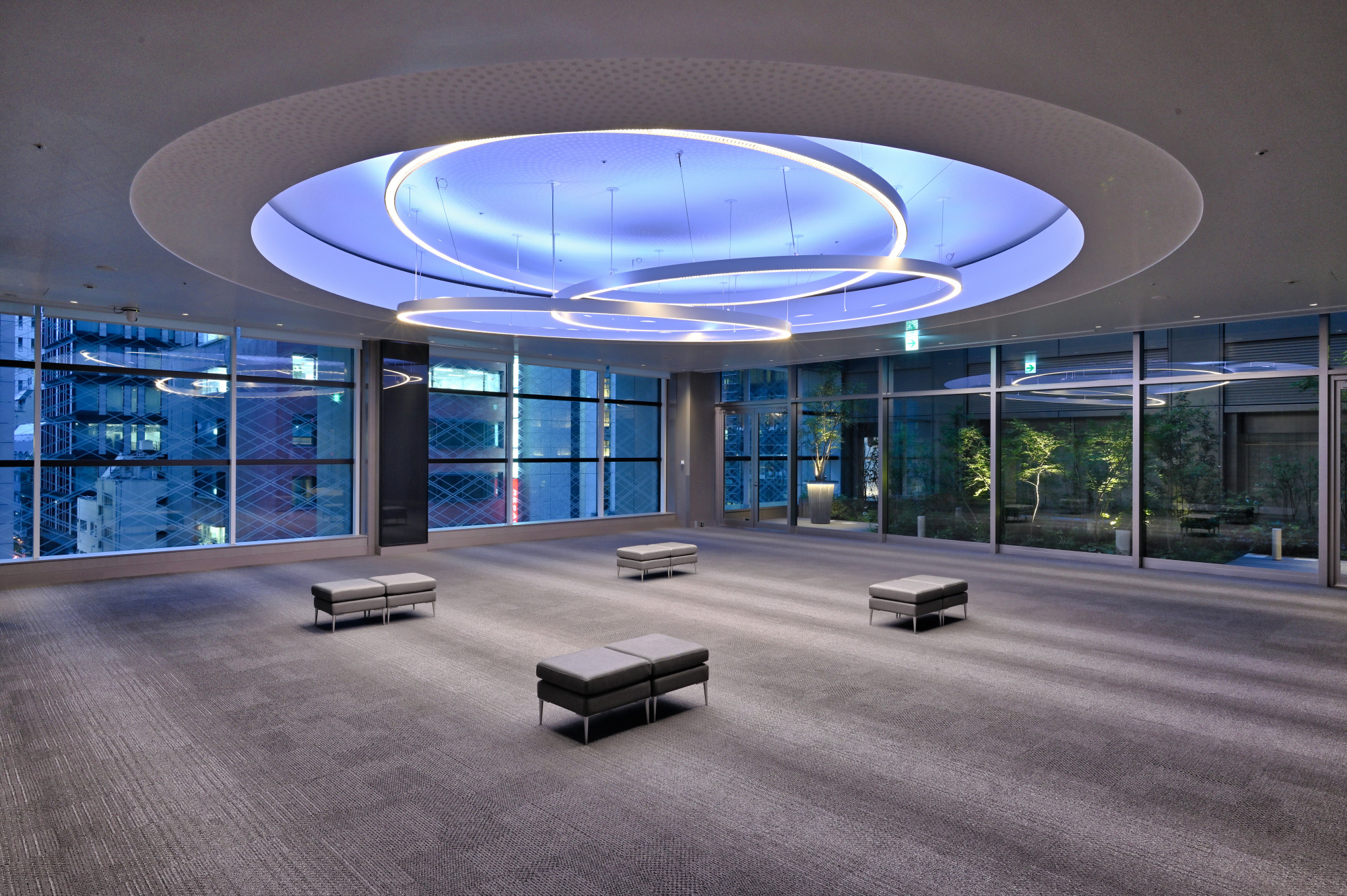 室町三井ホール&カンファレンス