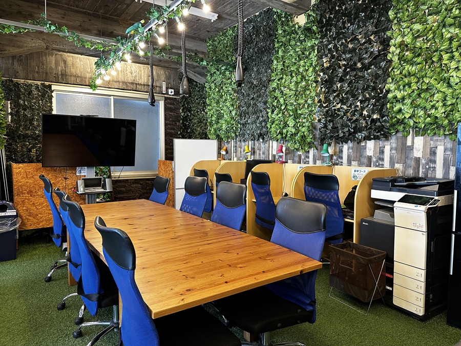 コワーキングスペース Blue+（ブルータス）